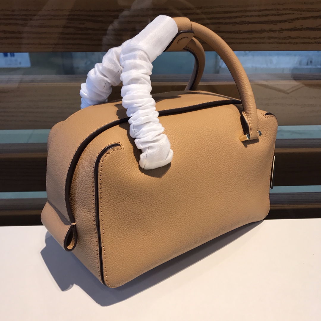 델보 쿨 박스백